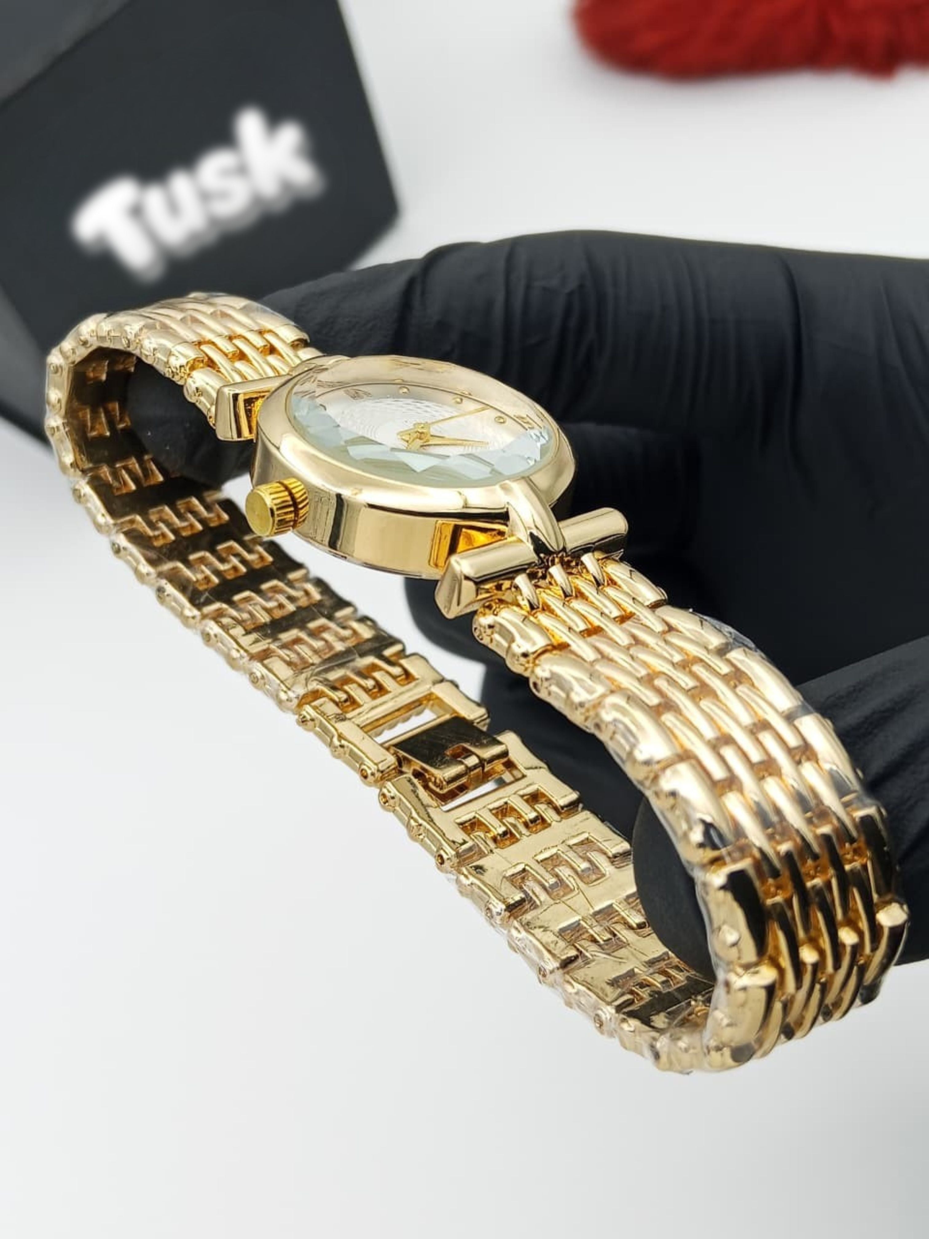 Dior Classic Round Dial Women’s Wrist Watch - Golden White