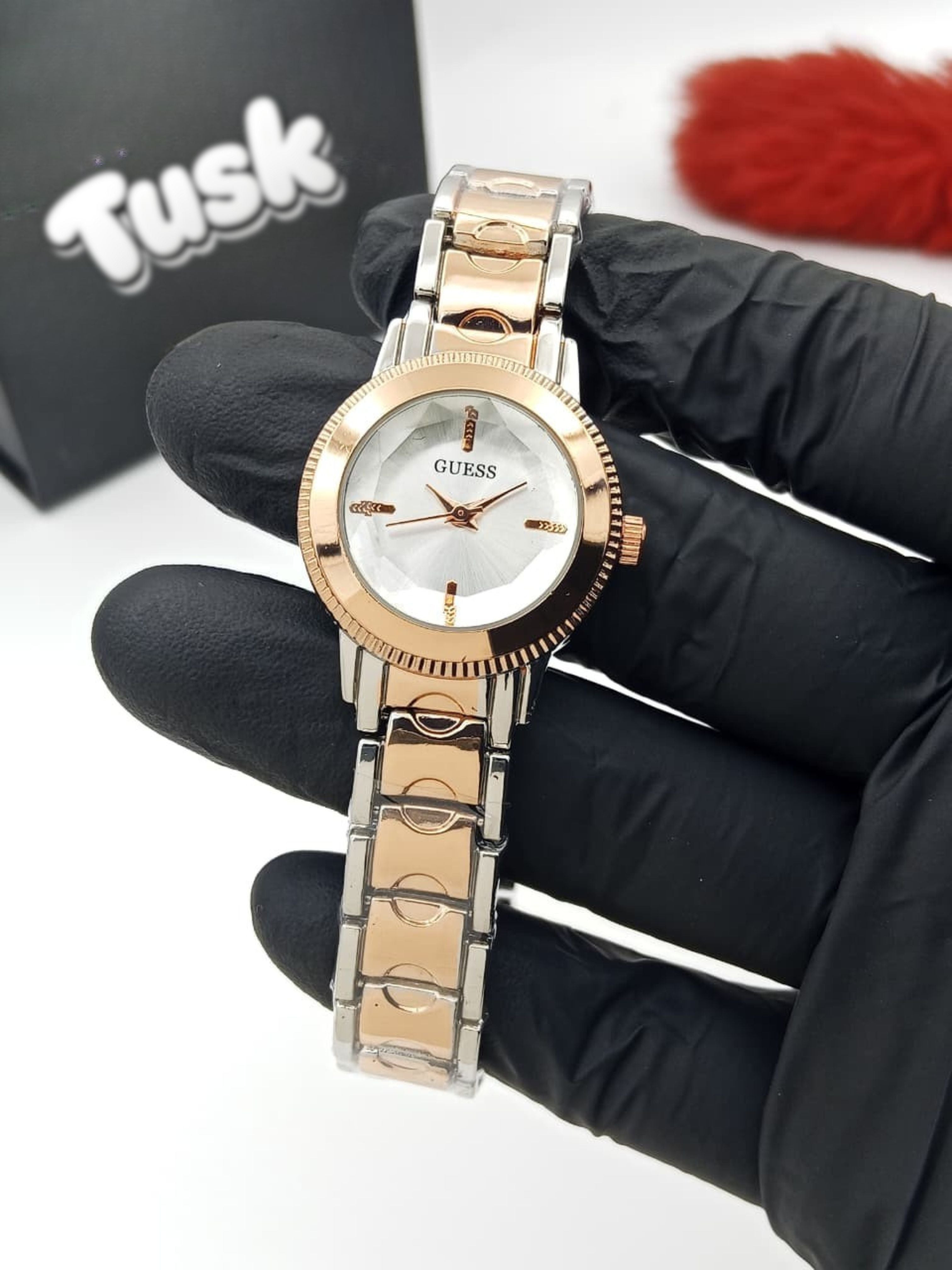 Guess Elegant Round Dial Ladies Wristwatch - Rose Gold White