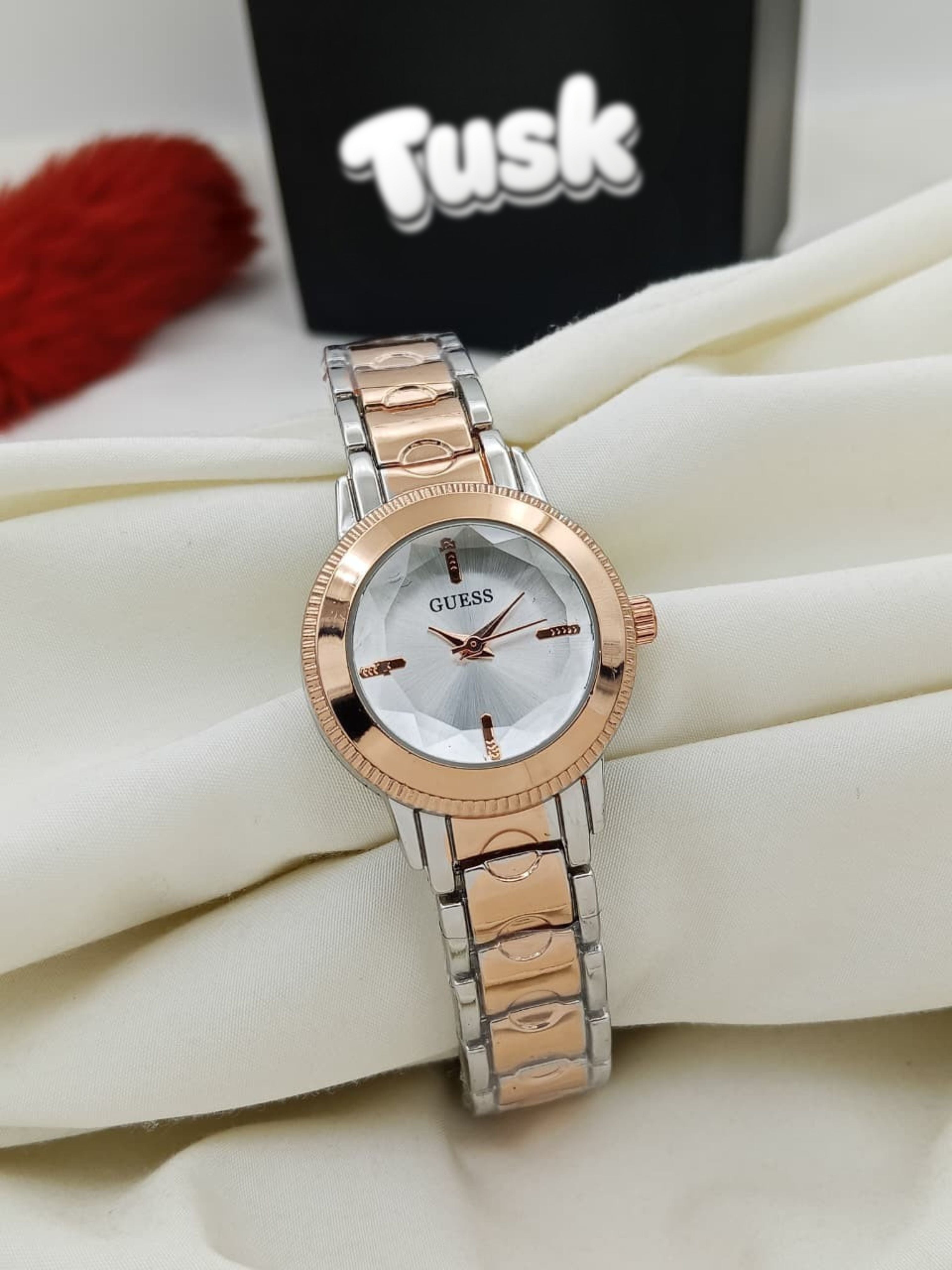 Guess Elegant Round Dial Ladies Wristwatch - Rose Gold White