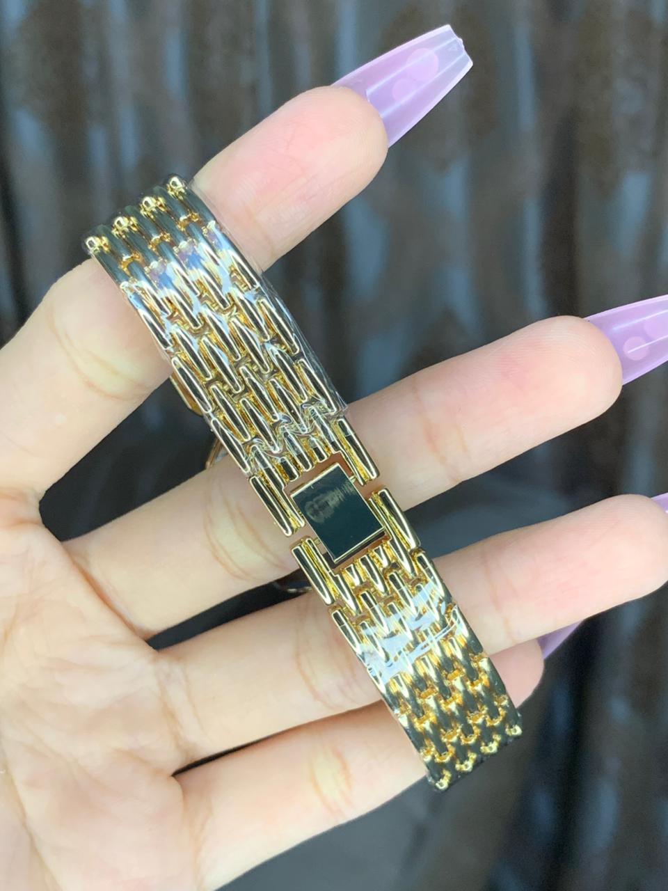 Rolex Women’s Luxury Rectangular Watch – Golden